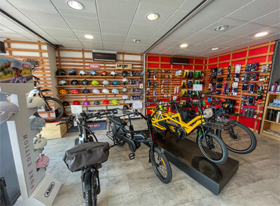 Intérieur magasin de vélos La Rochelle